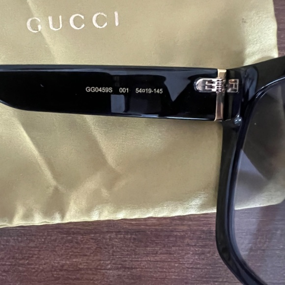 Gucci Sunglasses GG0495S - Picture 8 of 12